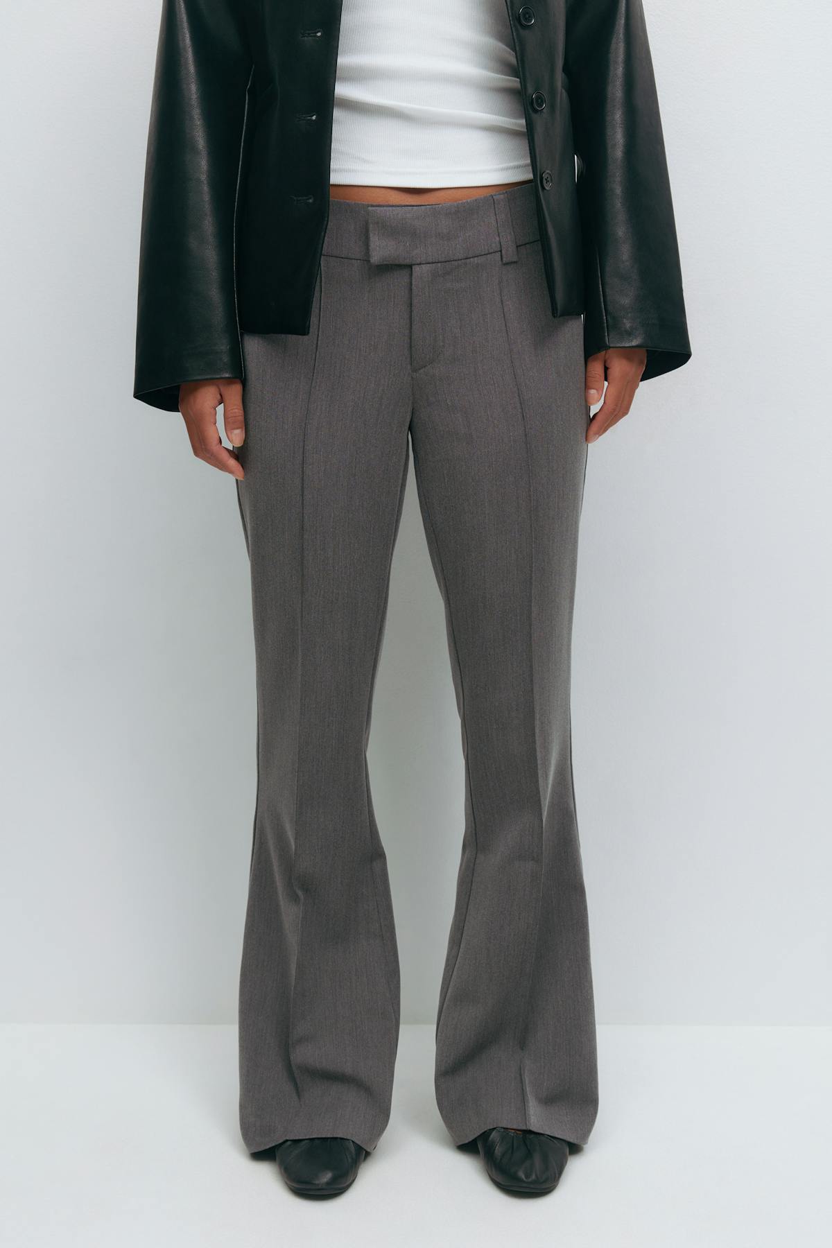 Low waist bootcut trousers