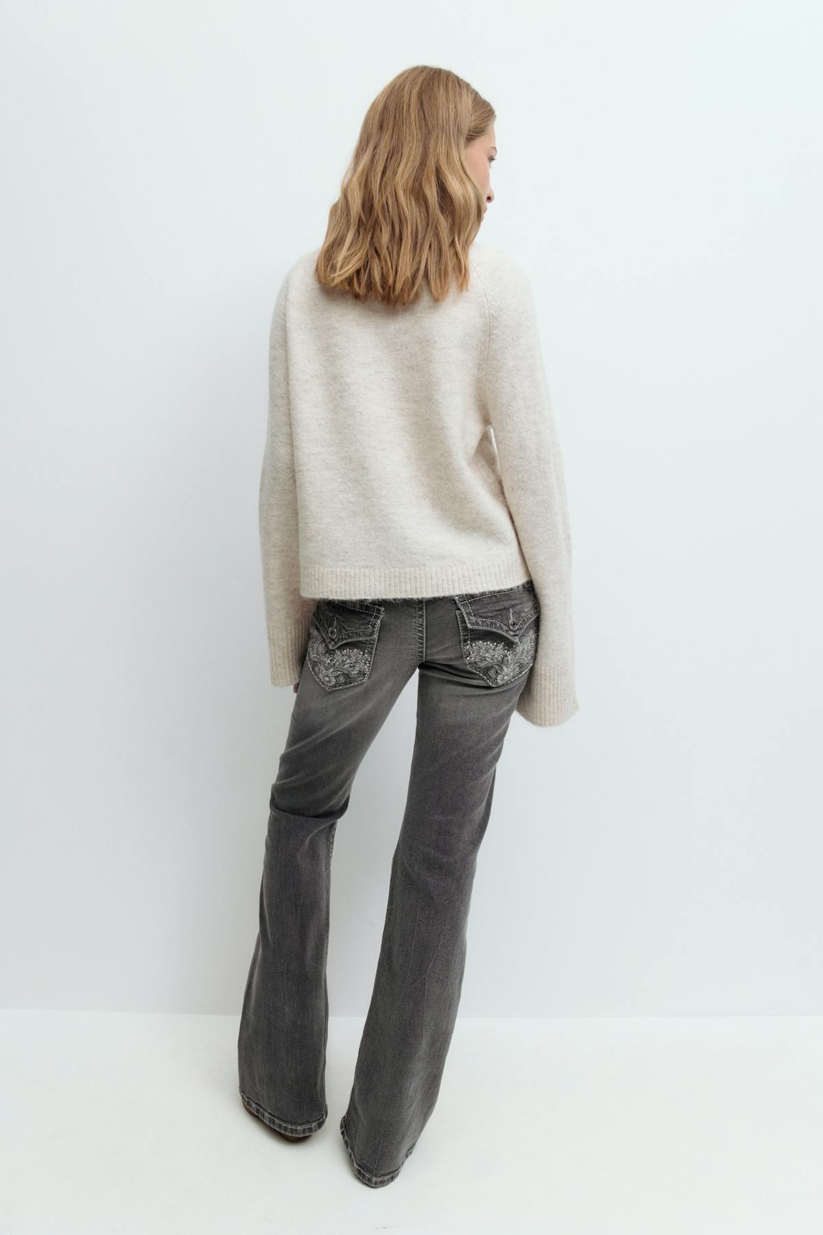 Decorated low flare jeans