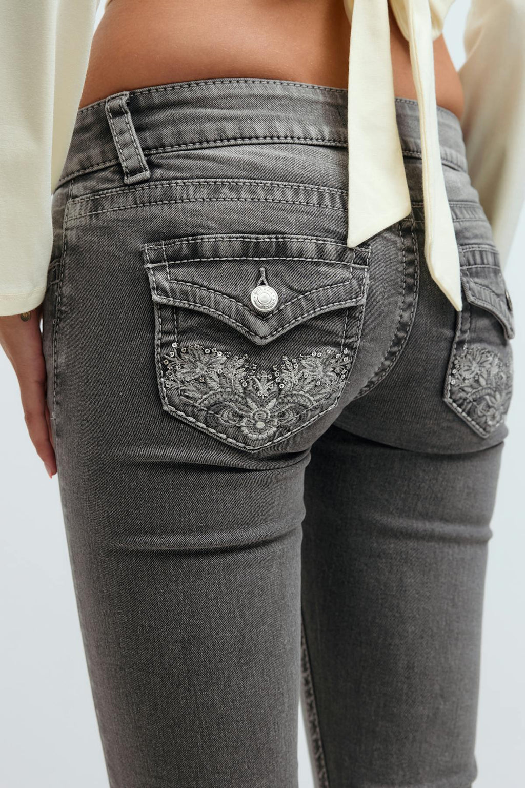 Decorated low flare jeans