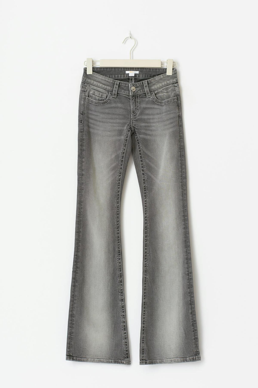 Decorated low flare jeans