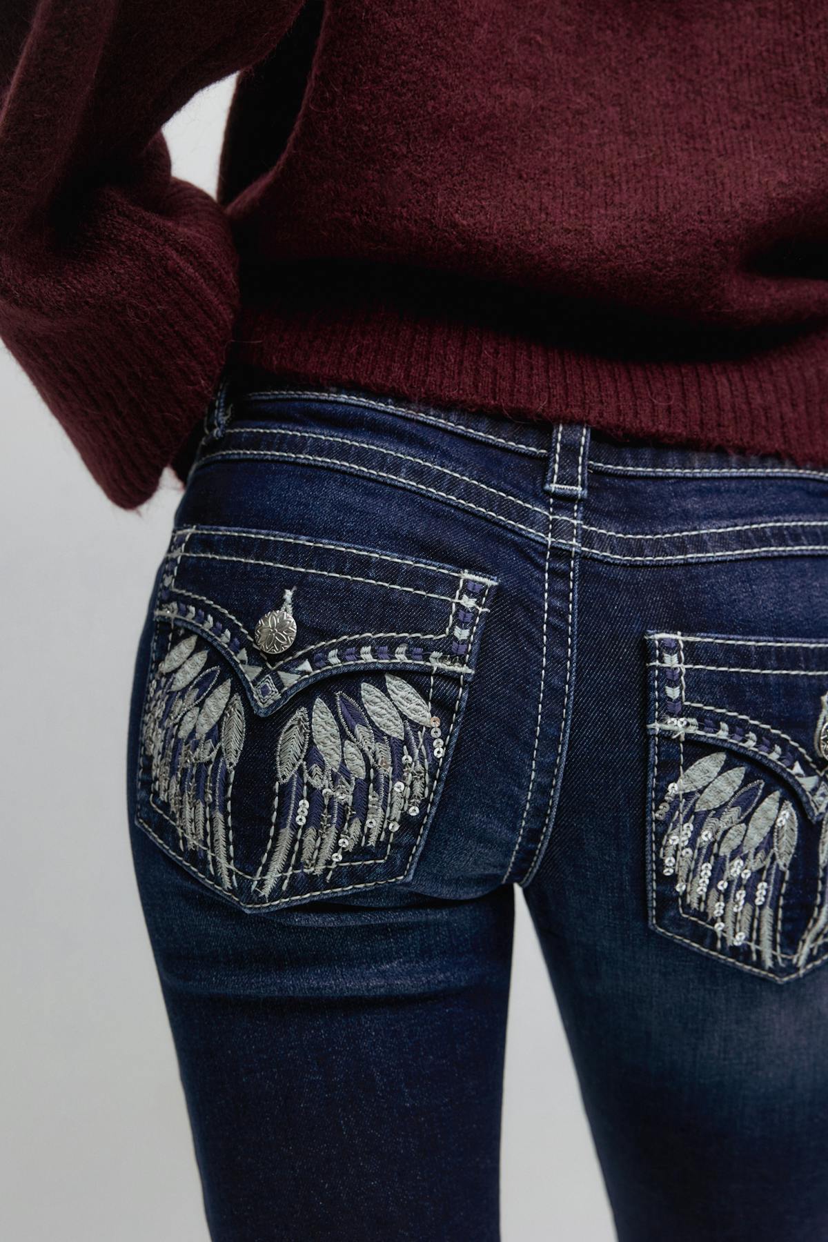 Embroidery jeans