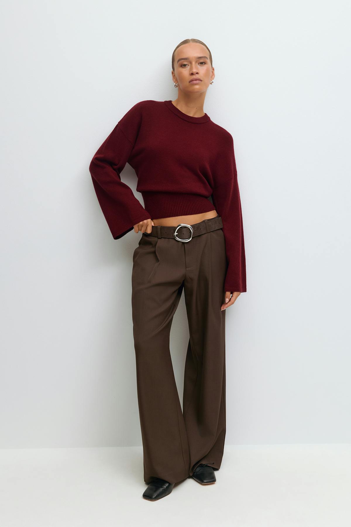 Wide sleeve knitted top