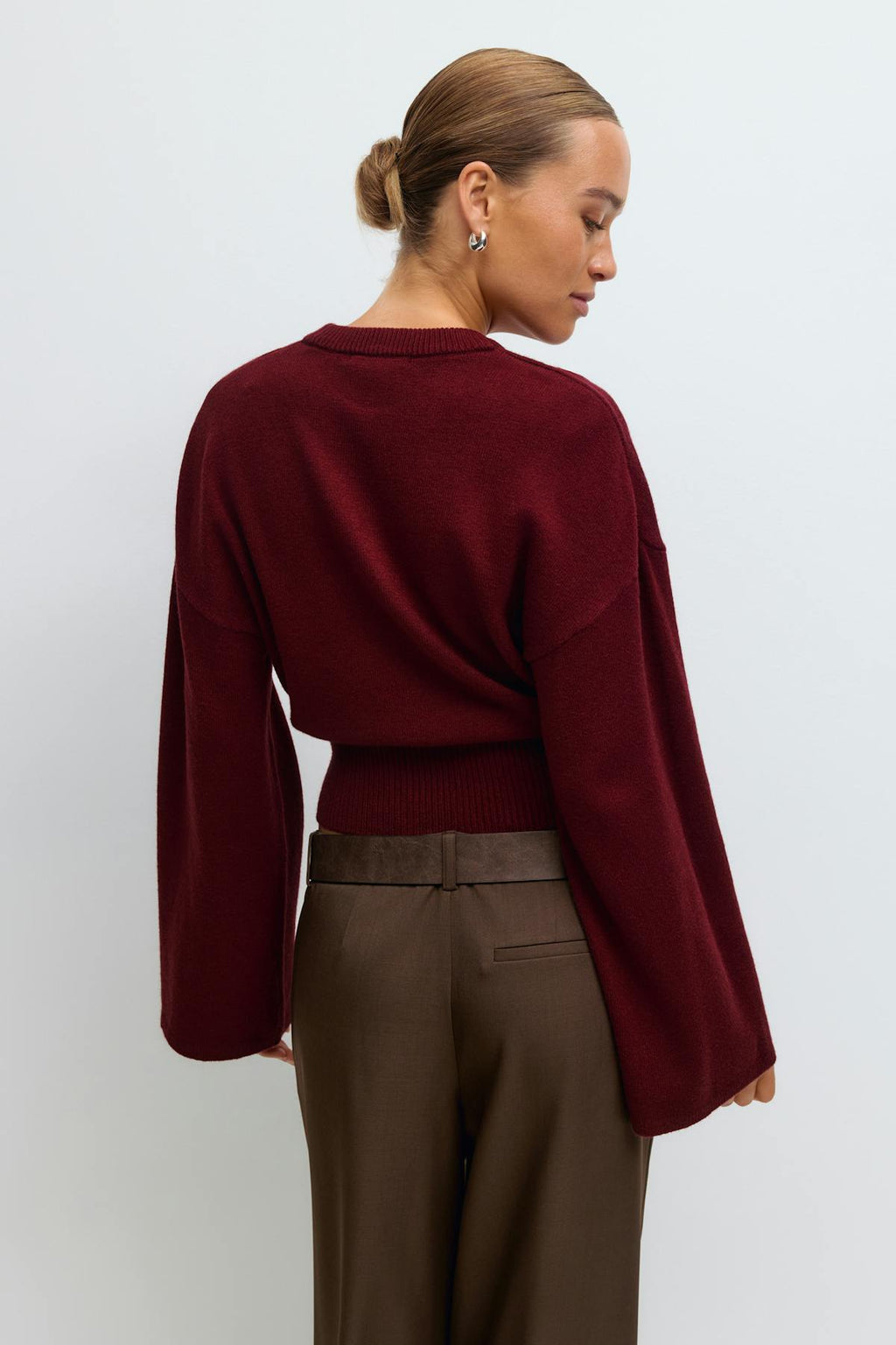 Wide sleeve knitted top