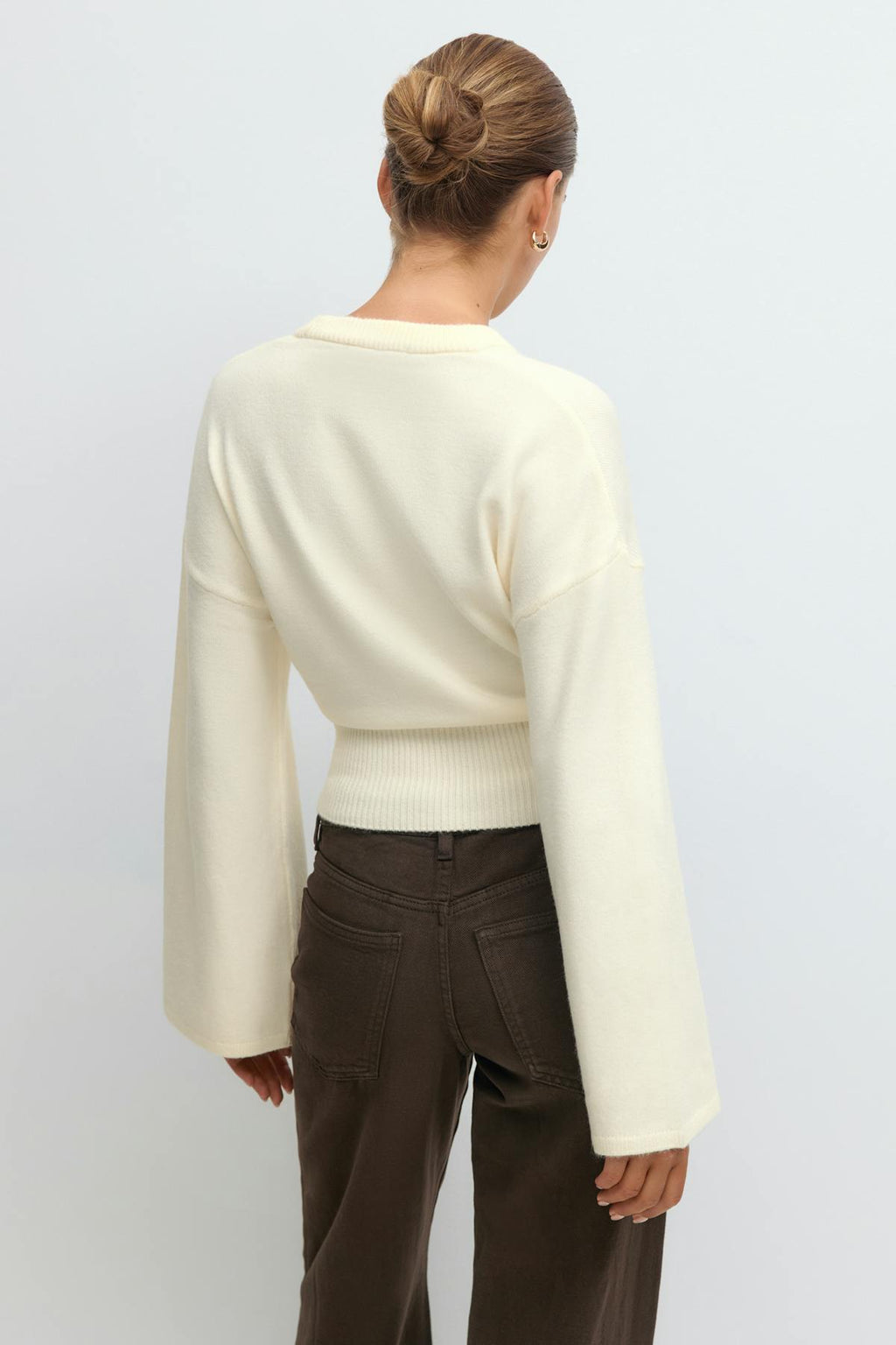 Wide sleeve knitted top