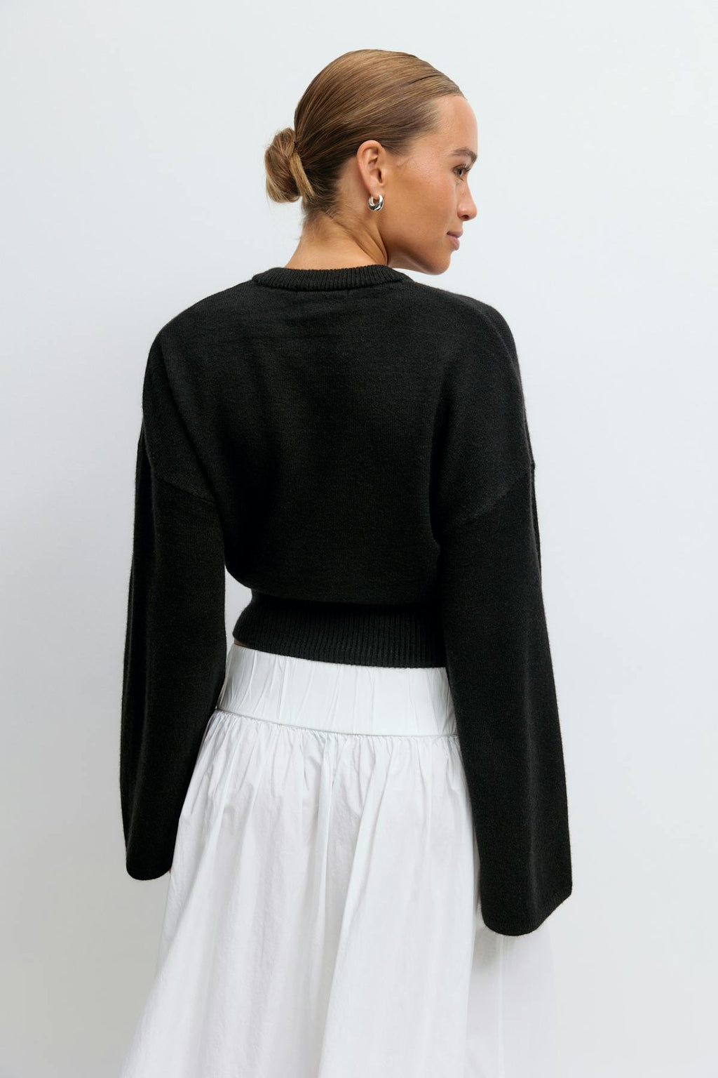 Wide sleeve knitted top