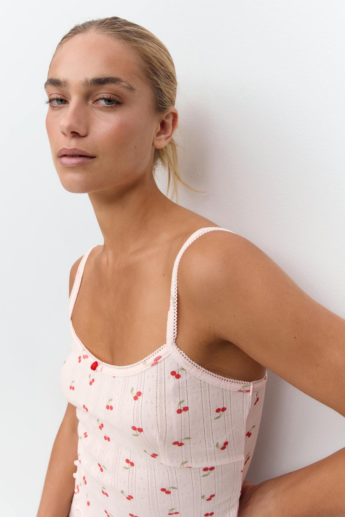 Pointelle singlet