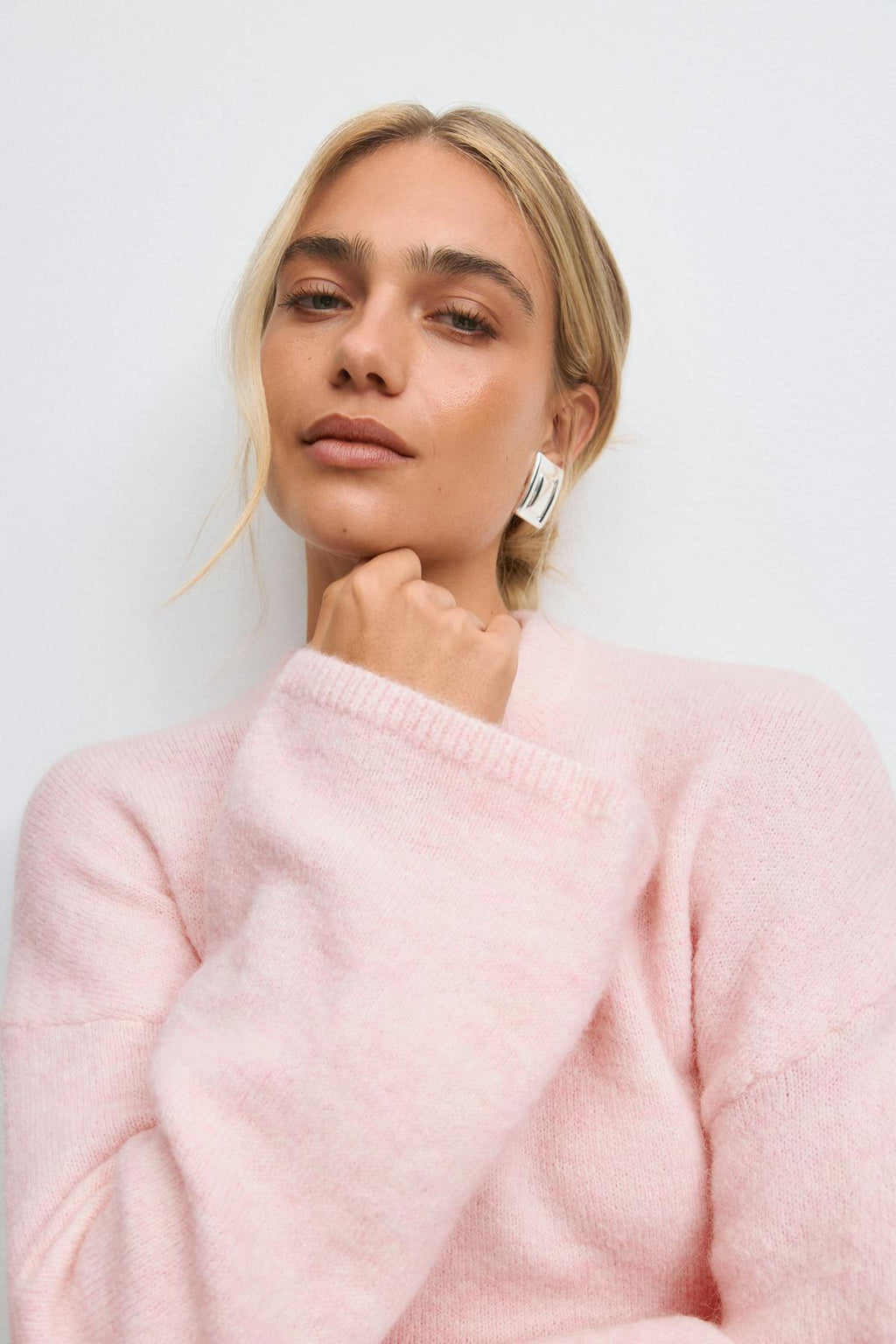 Wide sleeve knitted sweater