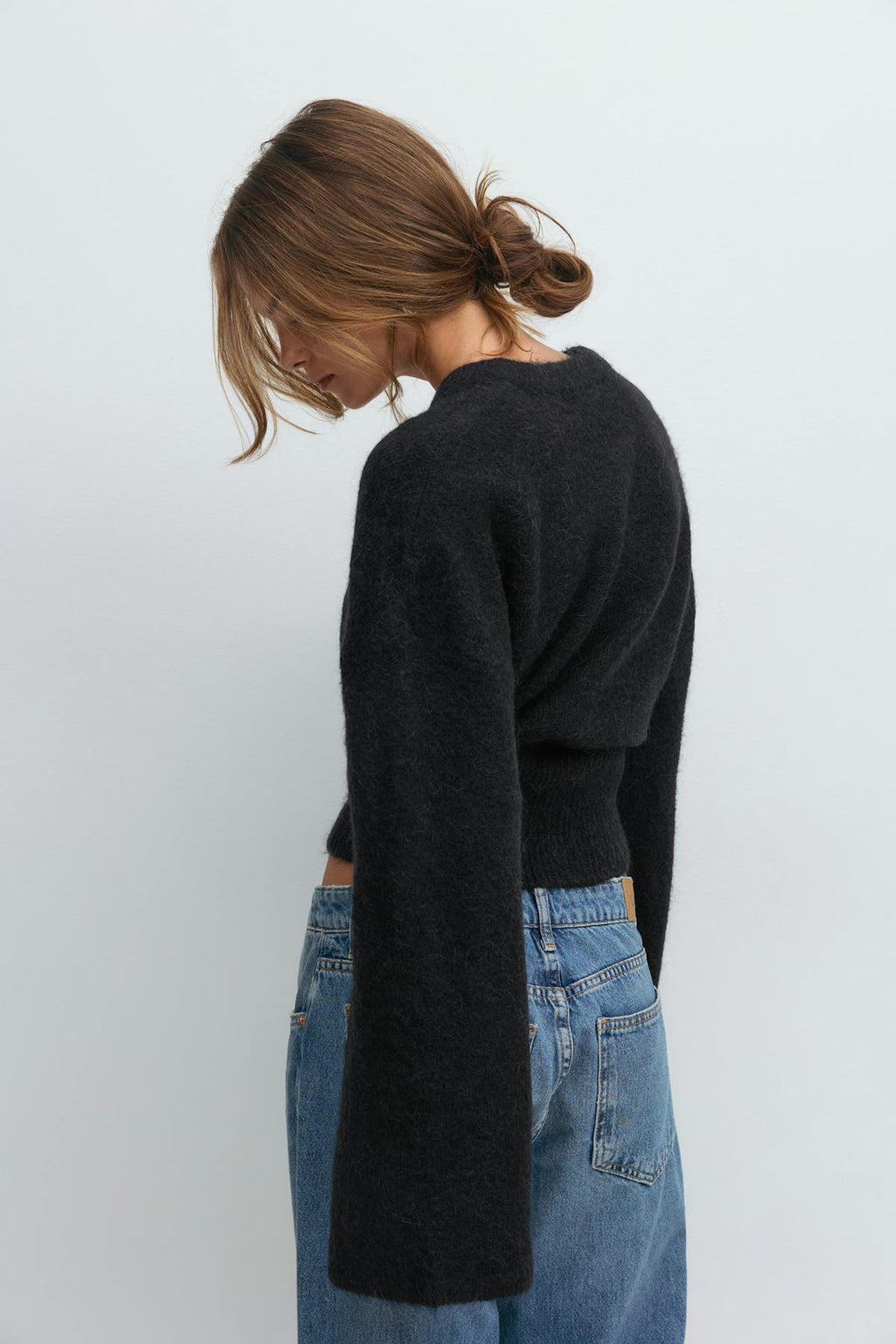 Wide sleeve knitted sweater