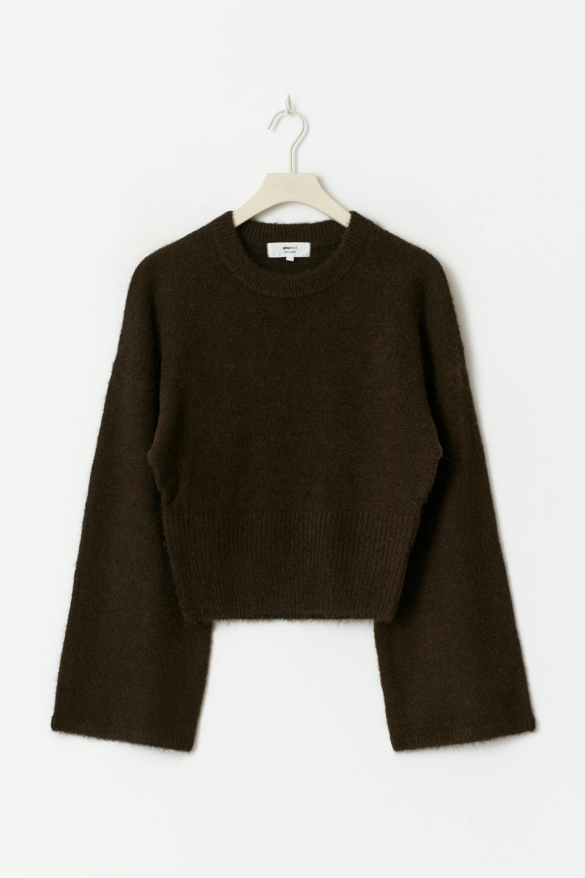 Wide sleeve knitted sweater