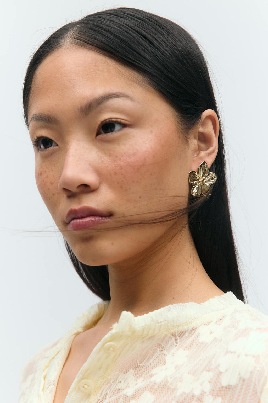 Flower earrings