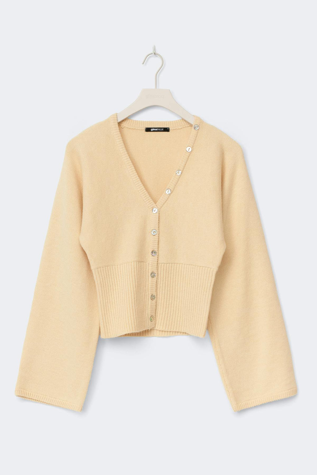 Fitted waist knitted cardigan