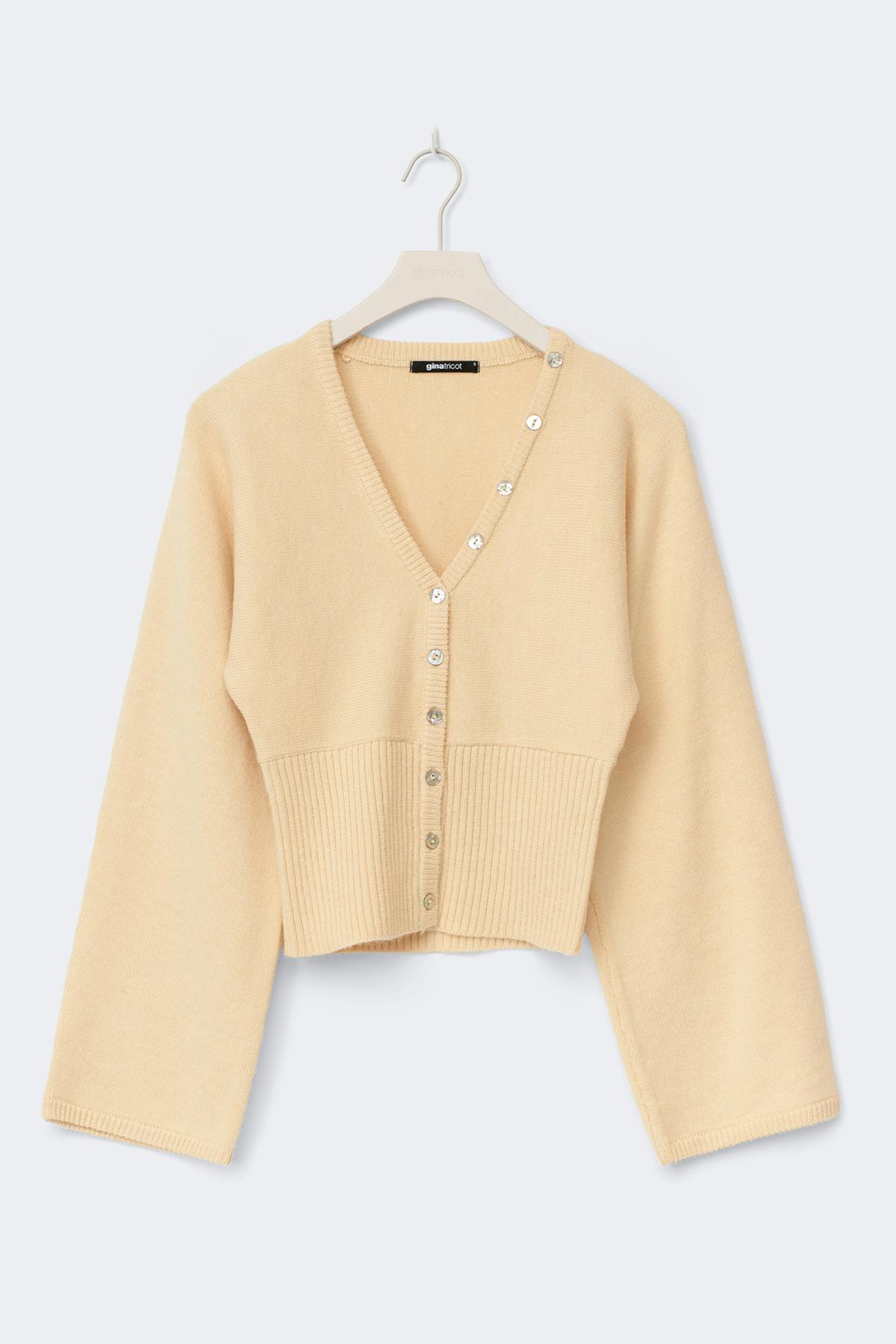 Fitted waist knitted cardigan