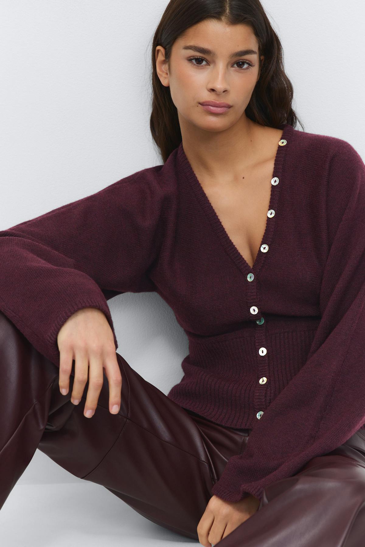 Fitted waist knitted cardigan
