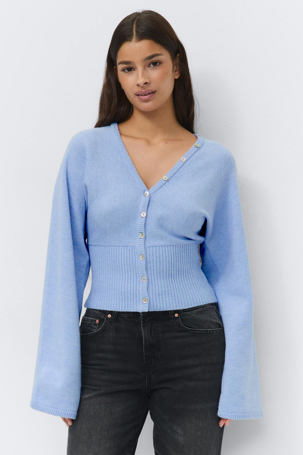 Fitted waist knitted cardigan