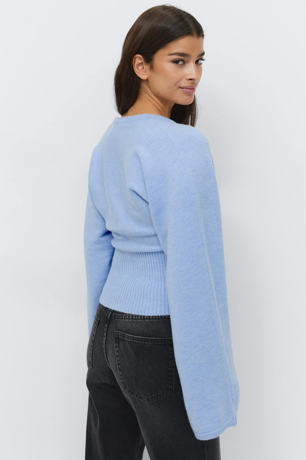 Fitted waist knitted cardigan