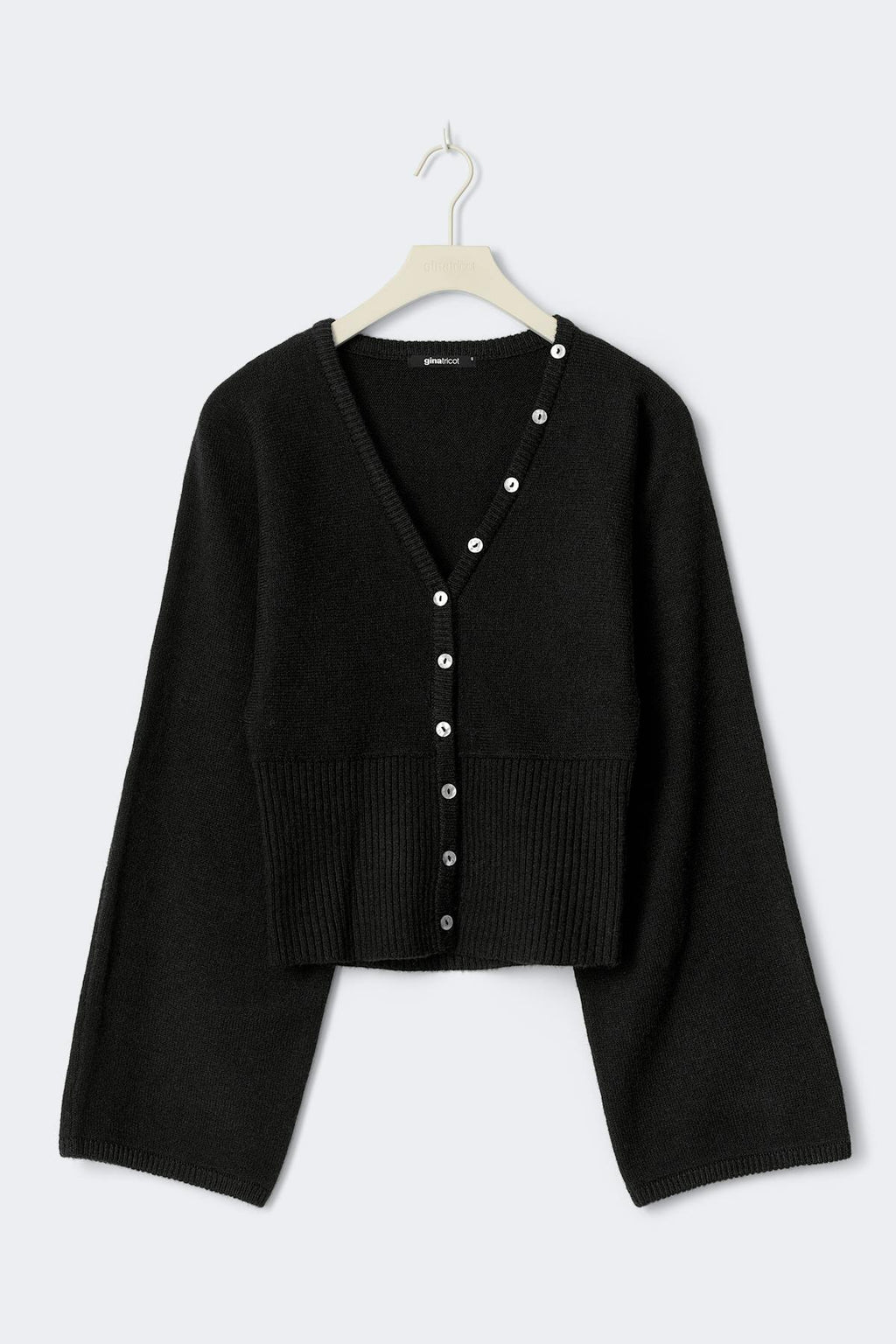 Fitted waist knitted cardigan