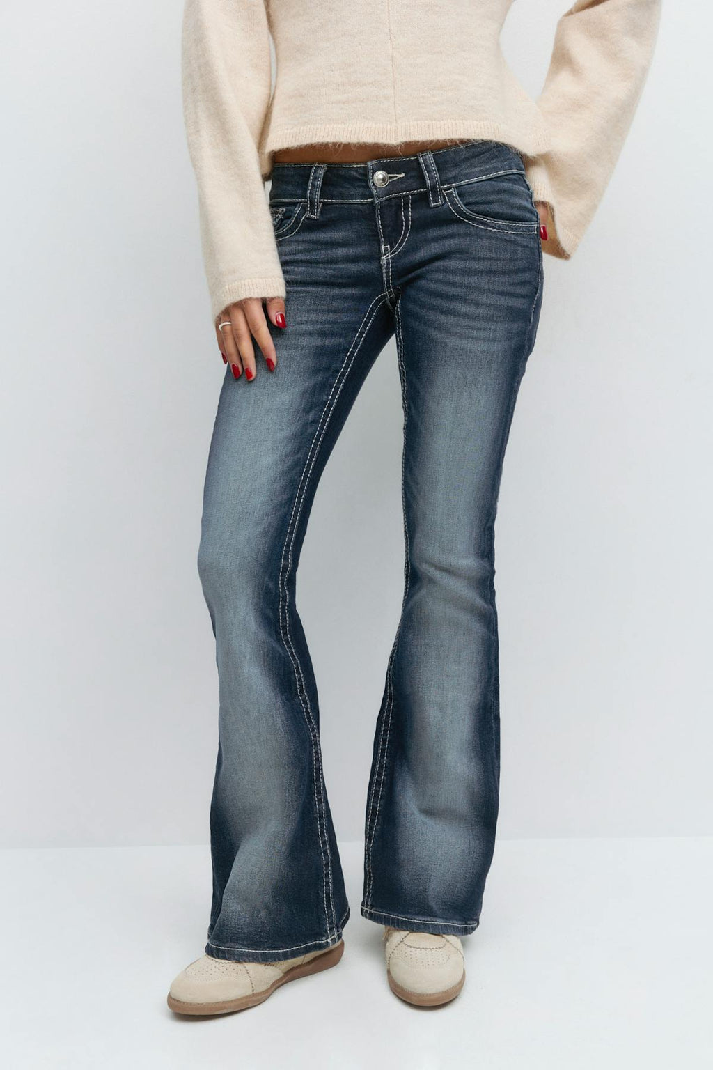 Embroidery jeans