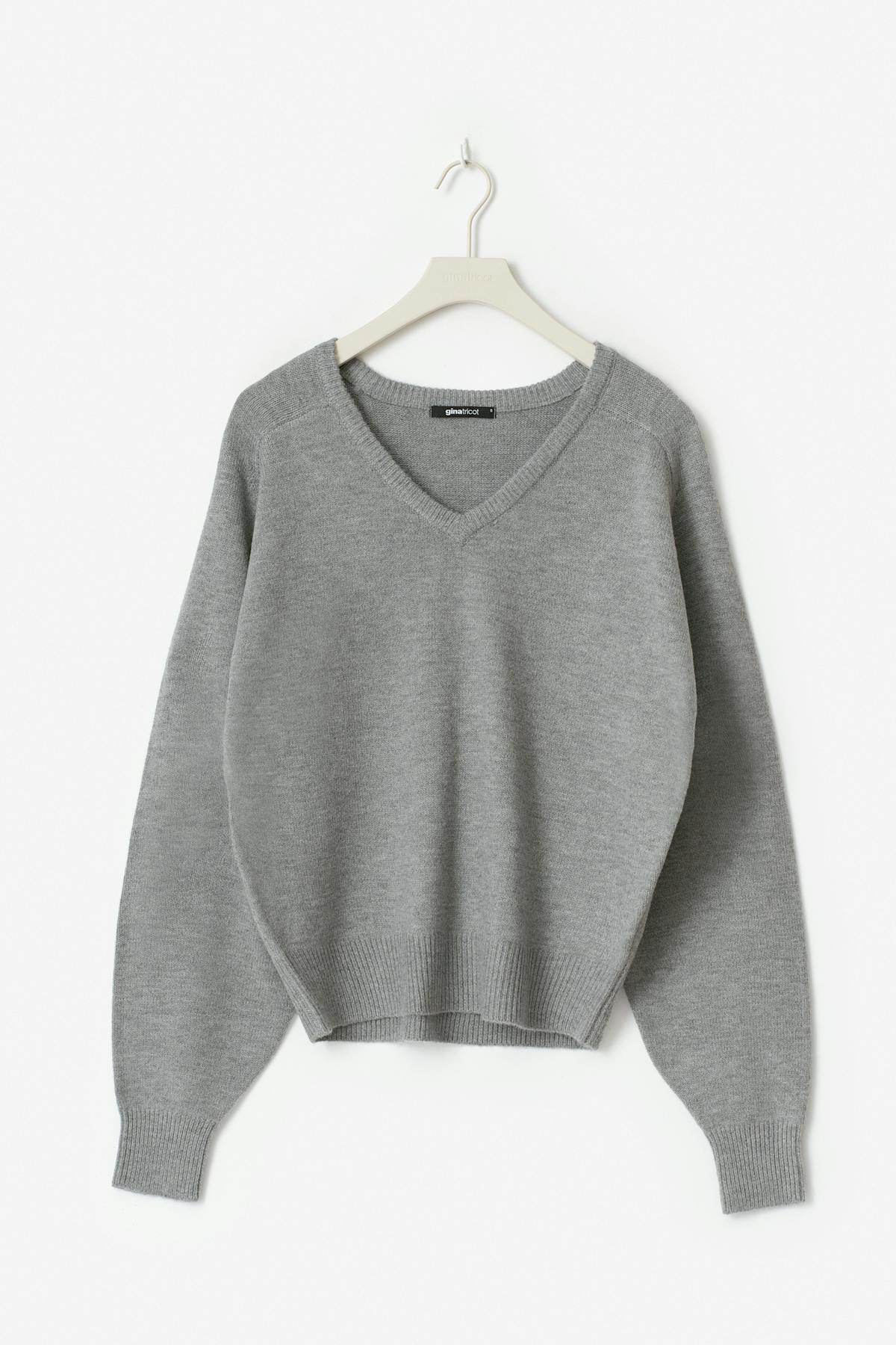 V-neck knitted sweater