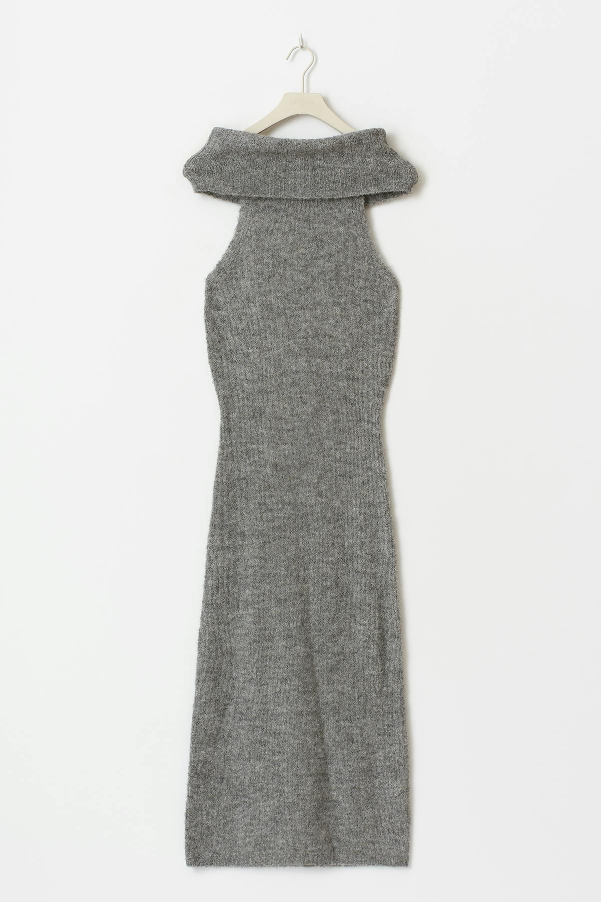 Sleeveless polo knitted dress