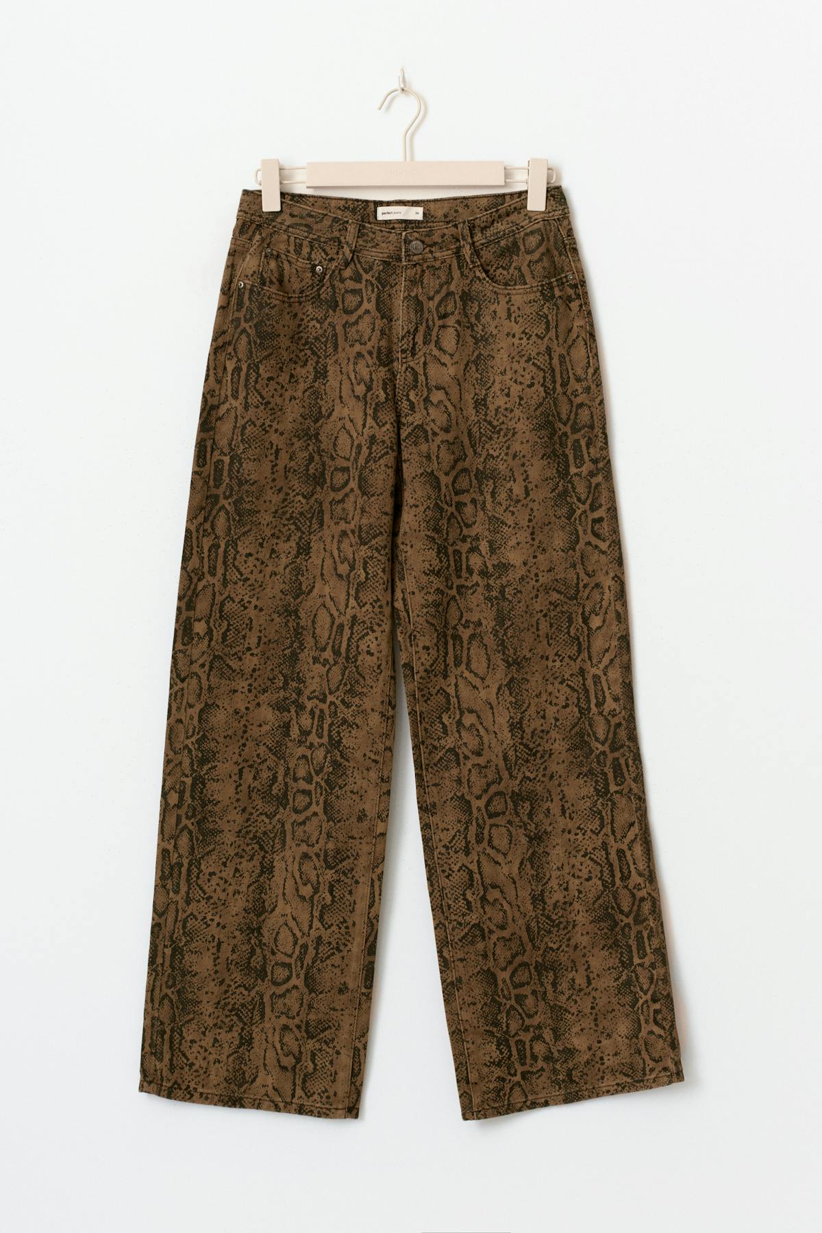 Snake jeans