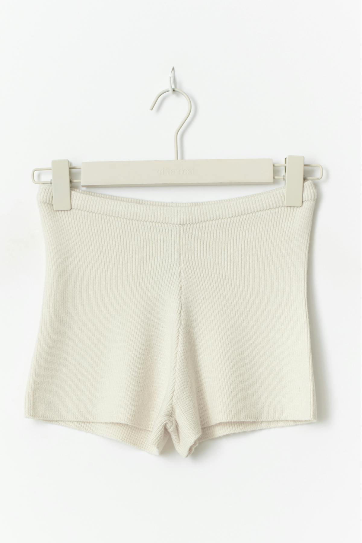 Knitted mini shorts