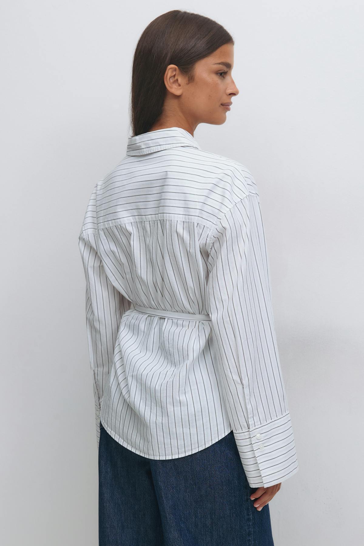 Shaped tie blouse