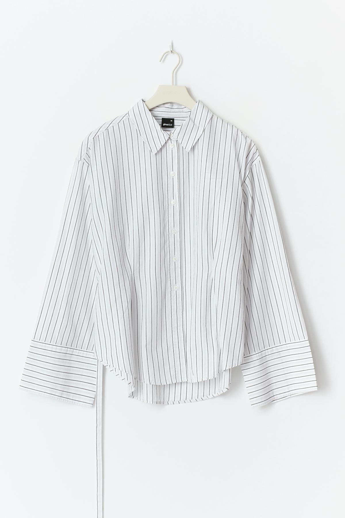 Shaped tie blouse