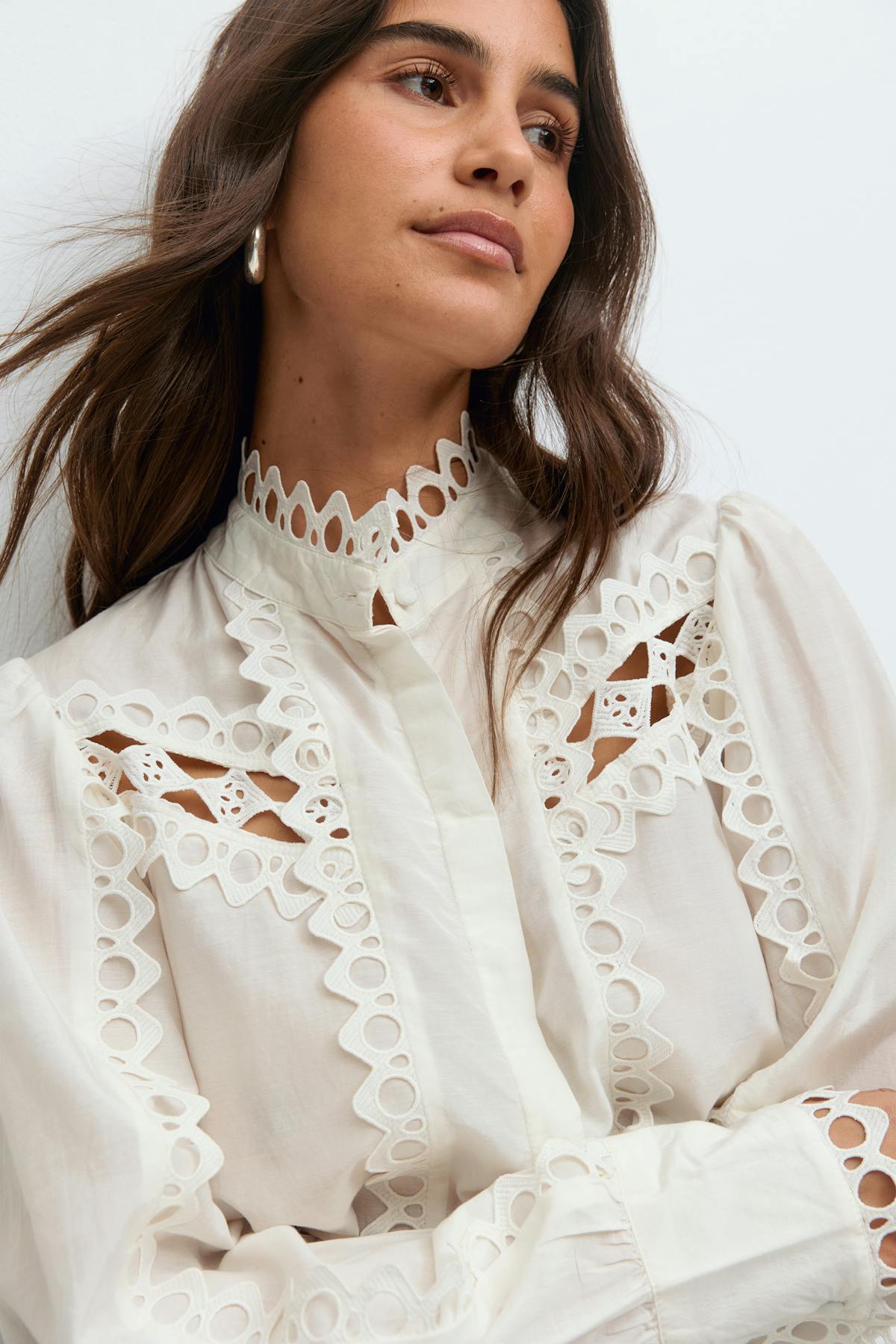 Embroidery anglaise shirt