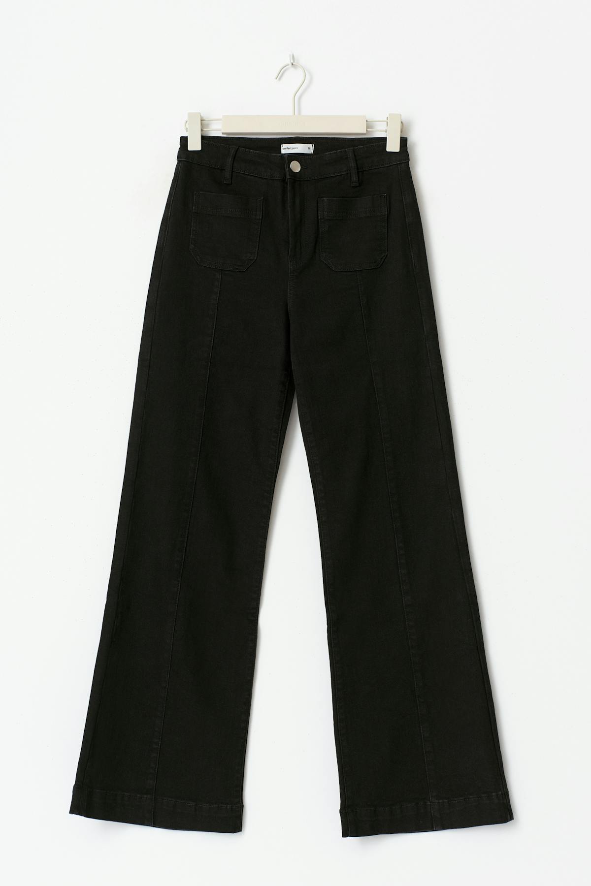 Front seam flare jeans