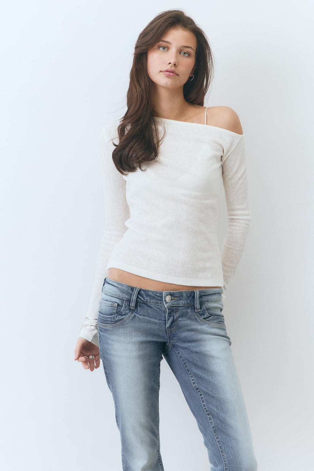 One shoulder top