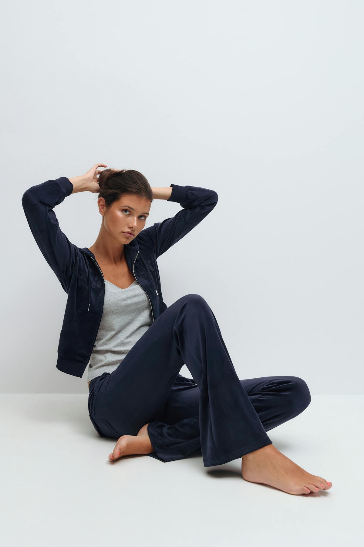 14+ velour trousers
