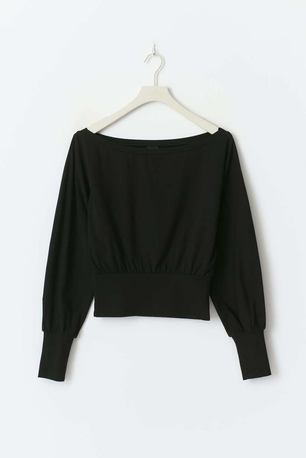 Cuff detail top