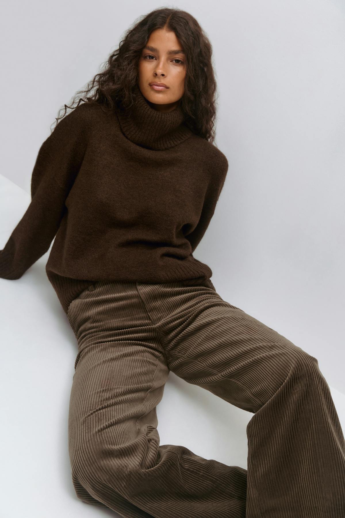 Corduroy high waist trousers