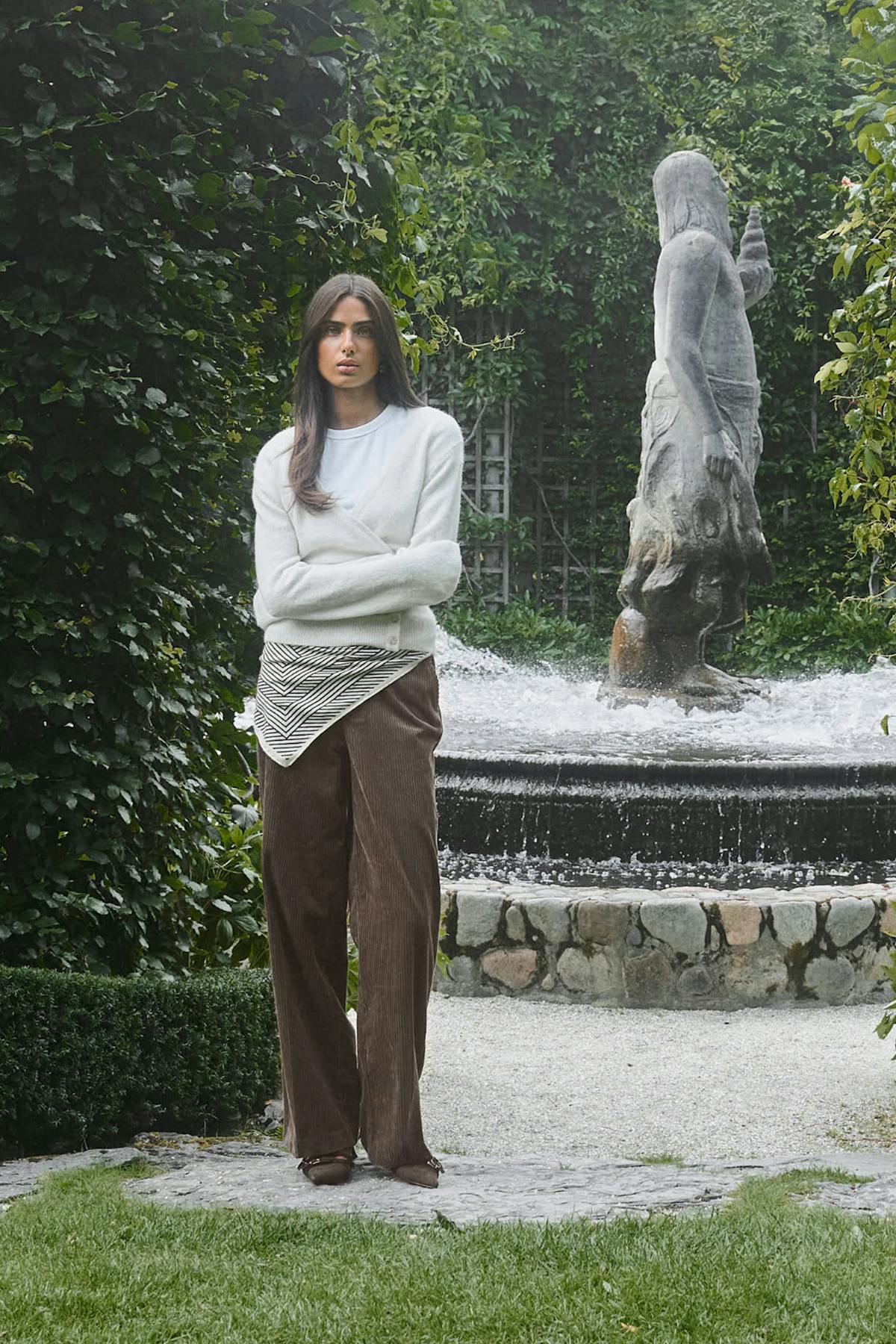Corduroy high waist trousers