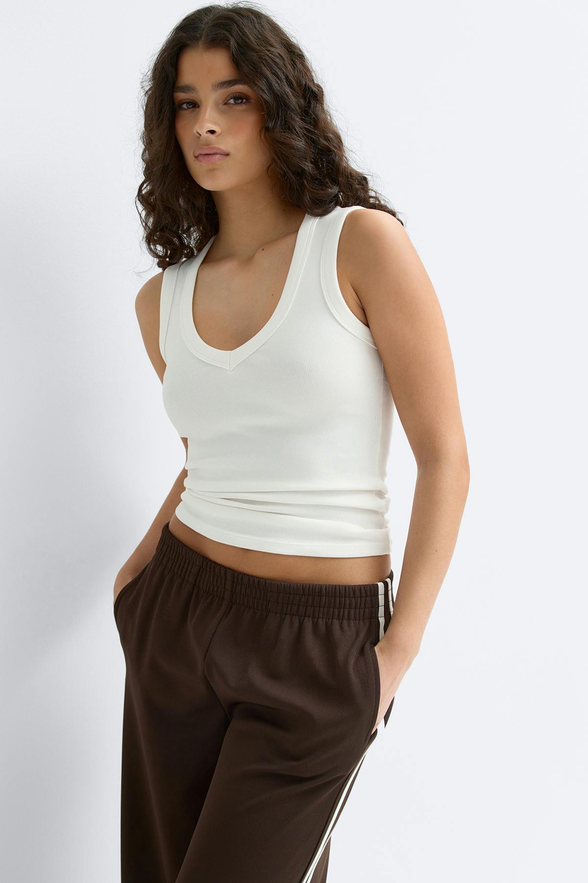 Tight v-neck rib tank