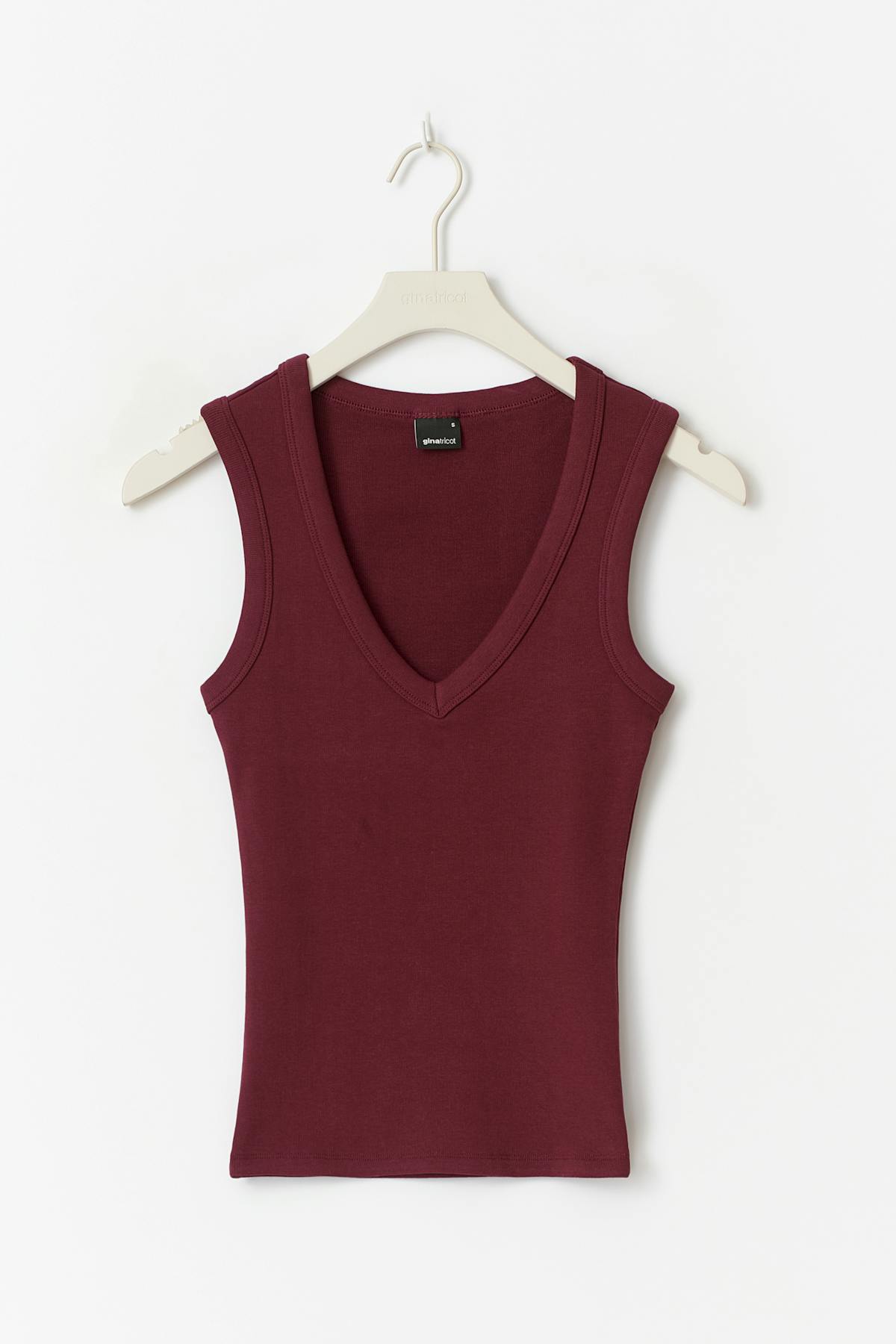 Tight v-neck rib tank