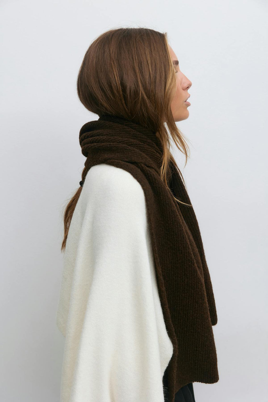 Rib knitted scarf