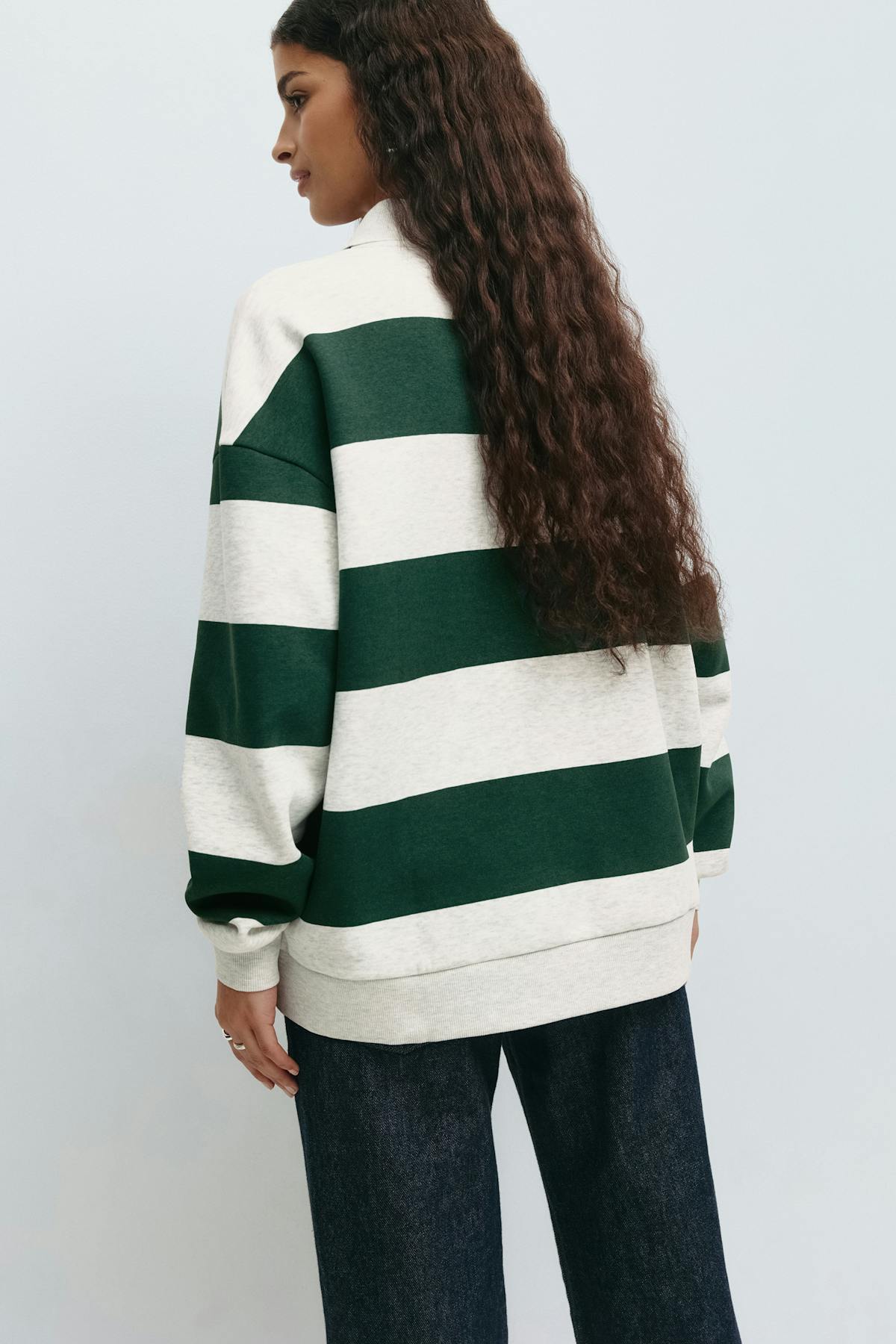 Collar sweater