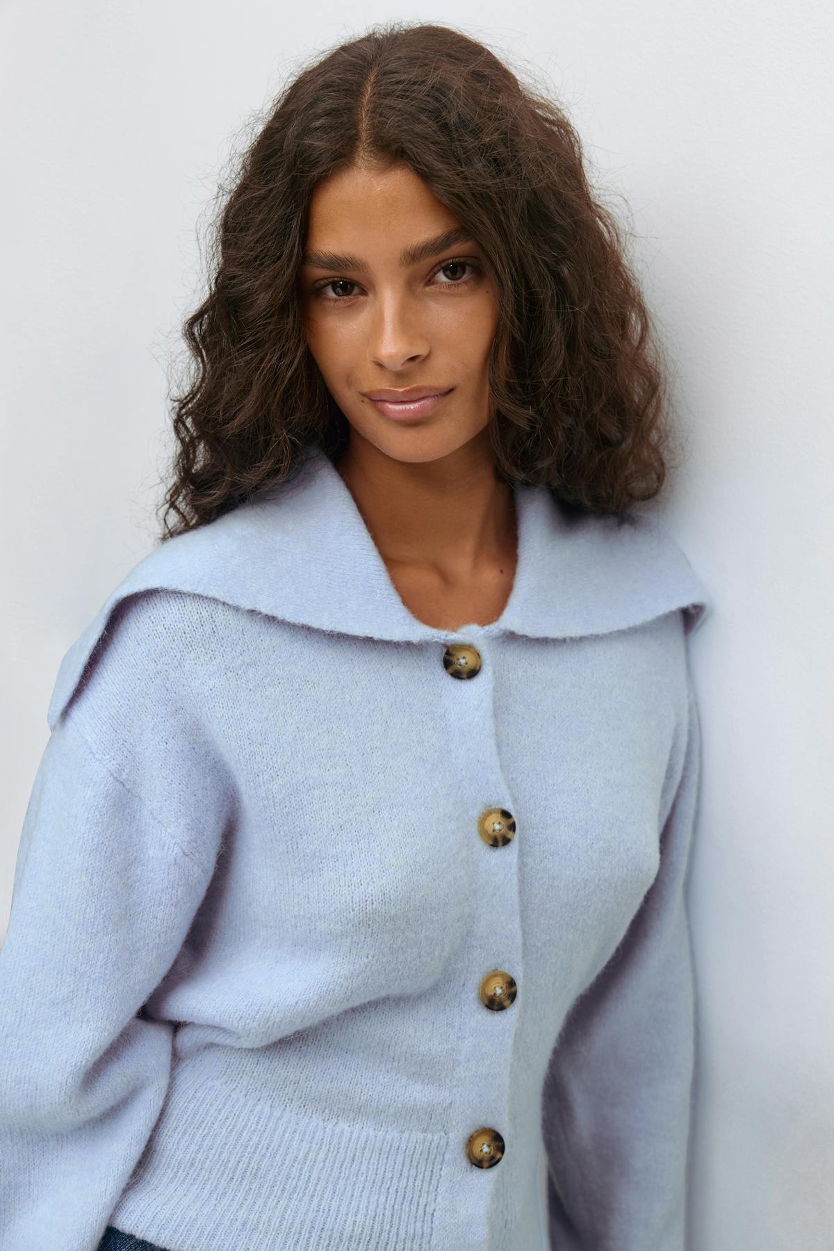 Ribbed waist knitted cardigan