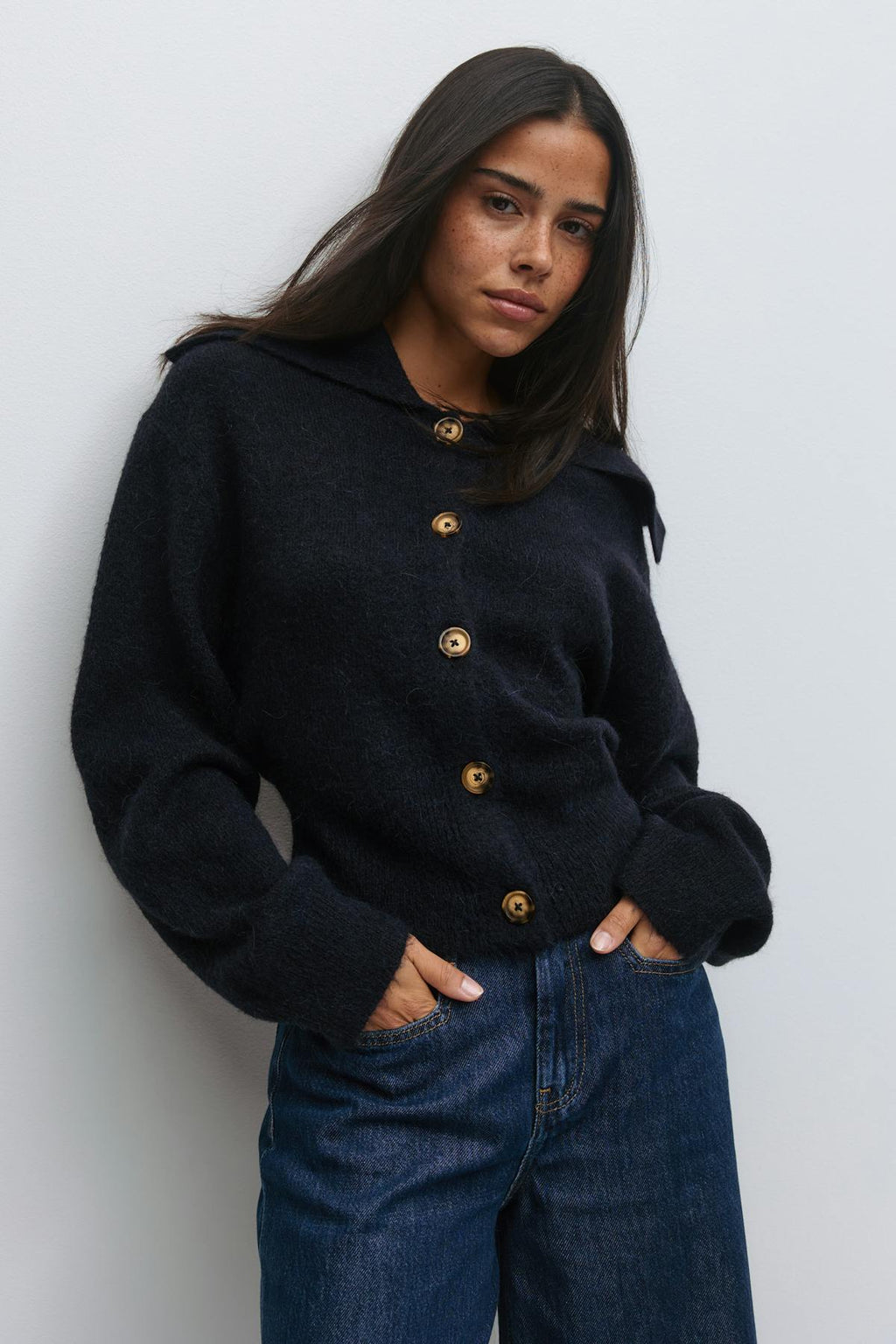 Ribbed waist knitted cardigan