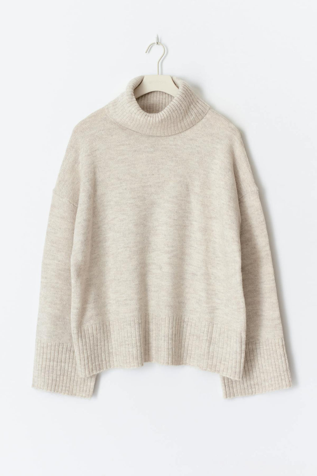 Long sleeve knitted sweater