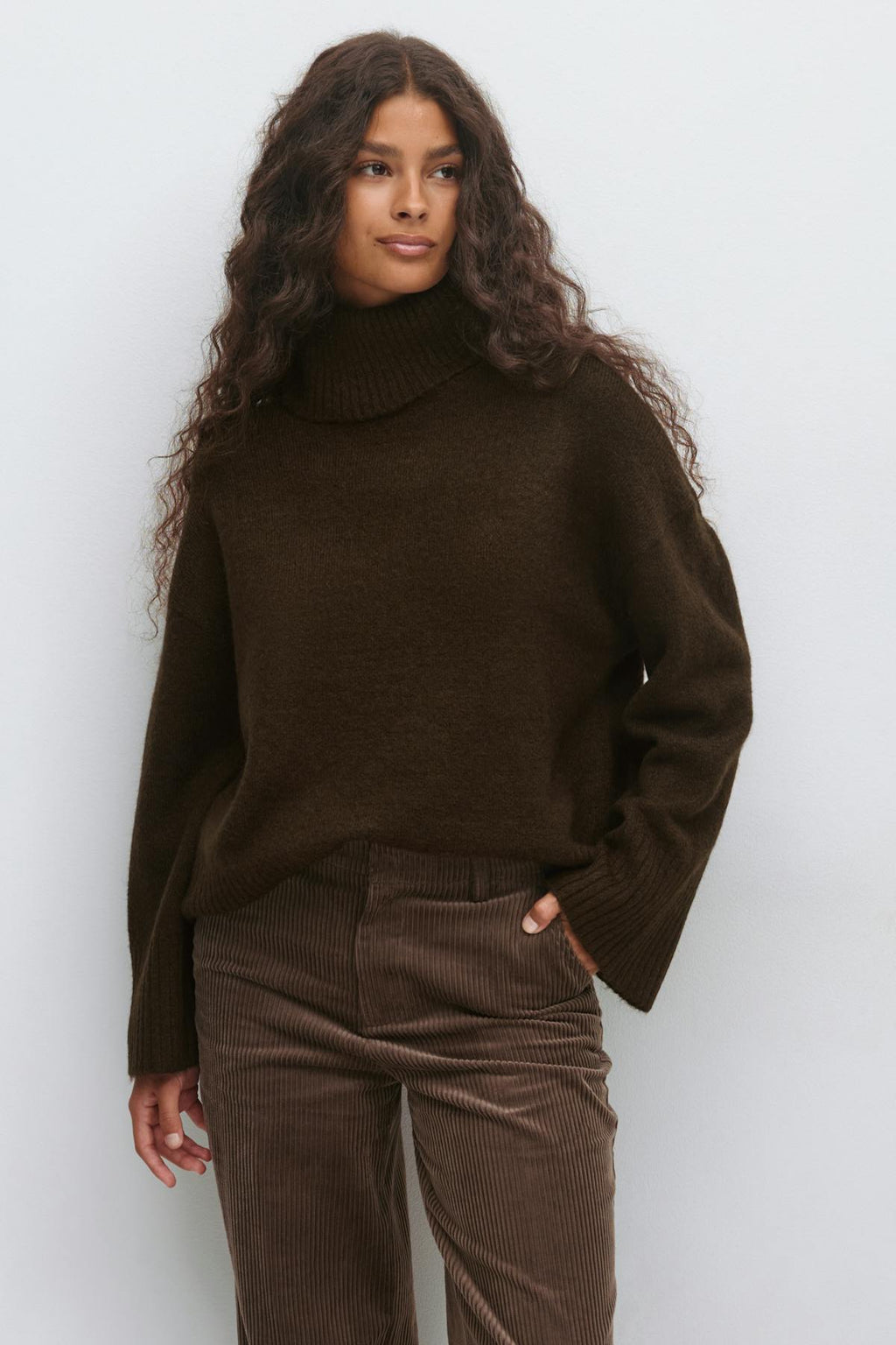 Long sleeve knitted sweater