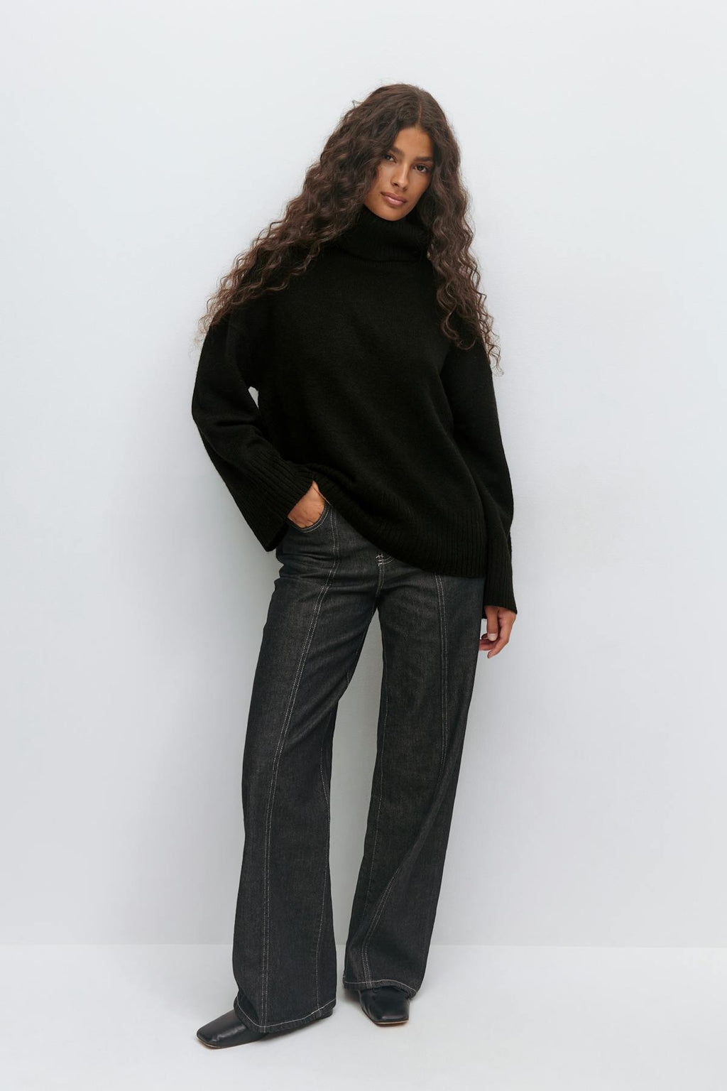 Long sleeve knitted sweater