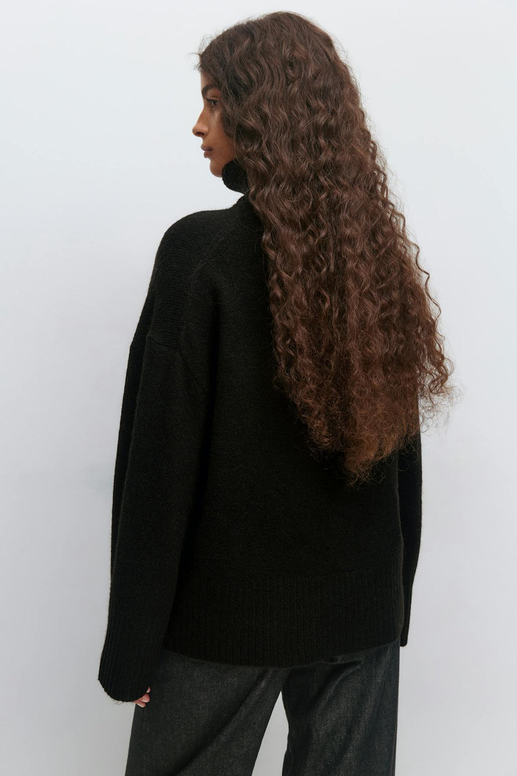 Long sleeve knitted sweater