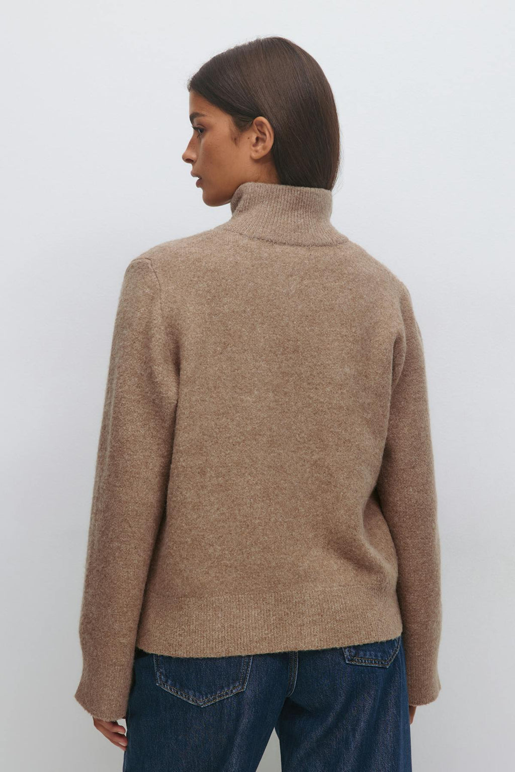 Knitted pocket cardigan