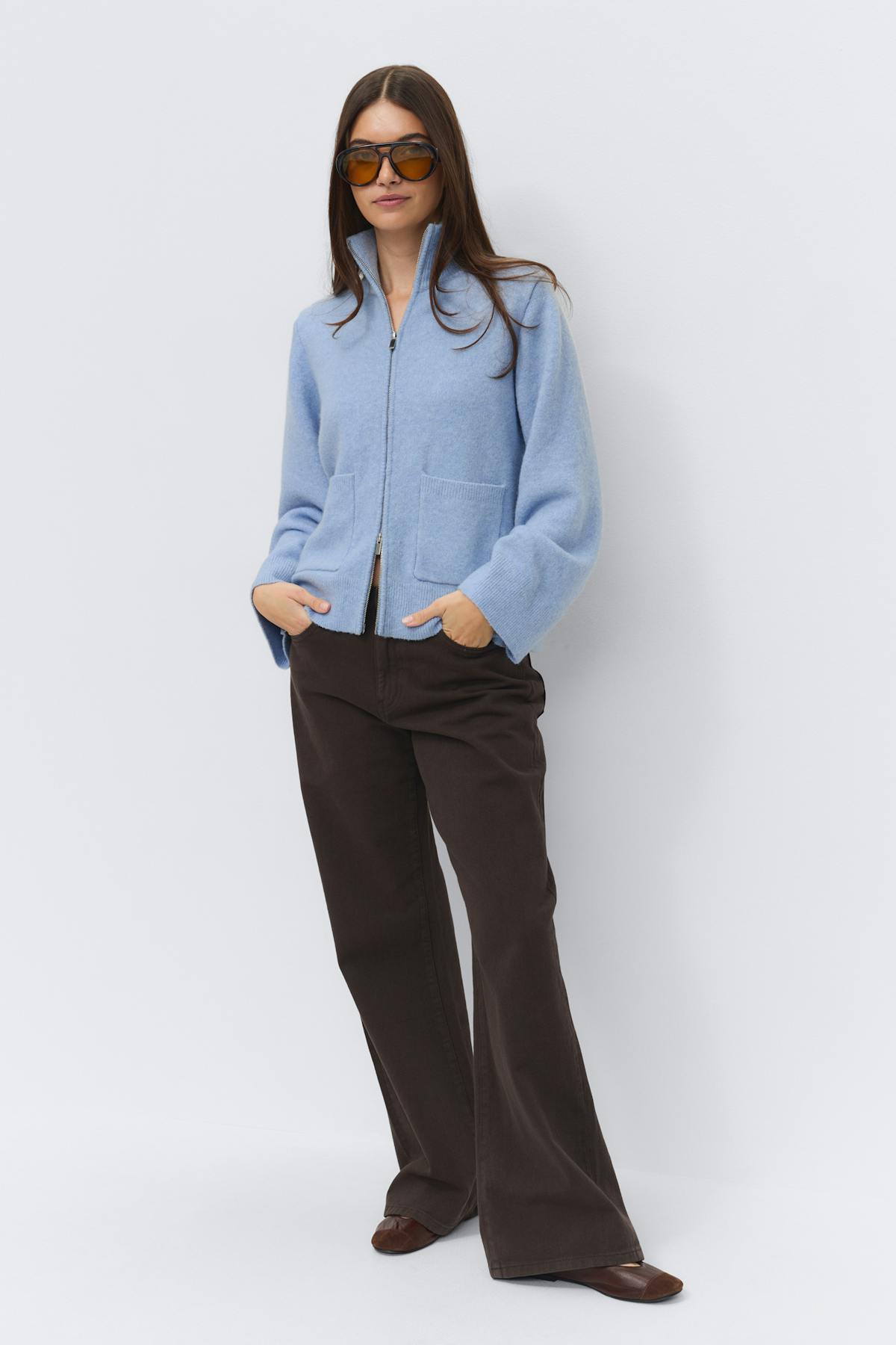 Knitted pocket cardigan