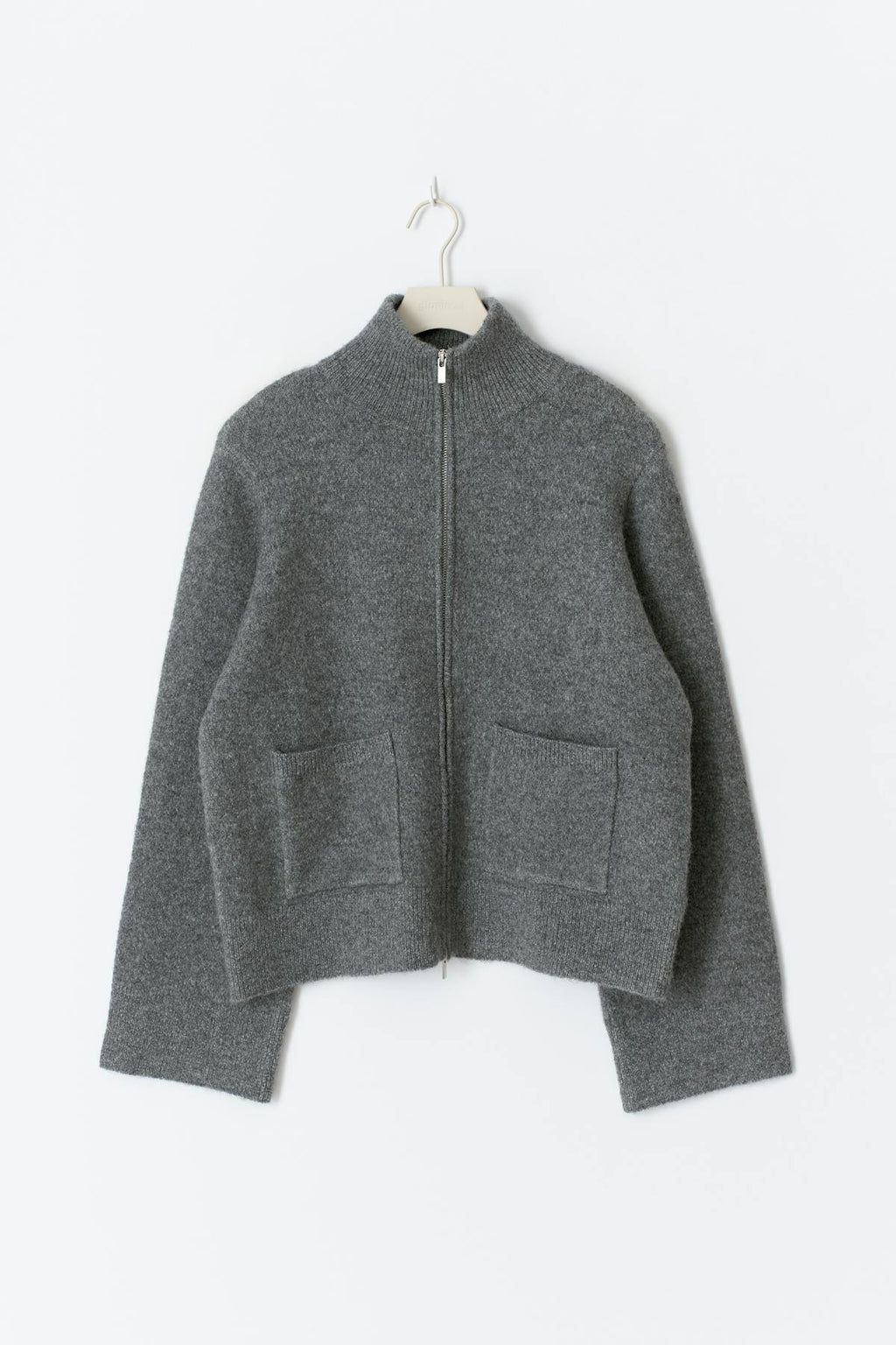 Knitted pocket cardigan