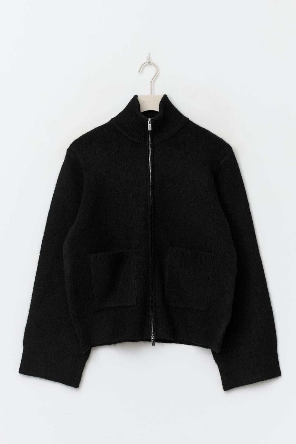 Knitted pocket cardigan