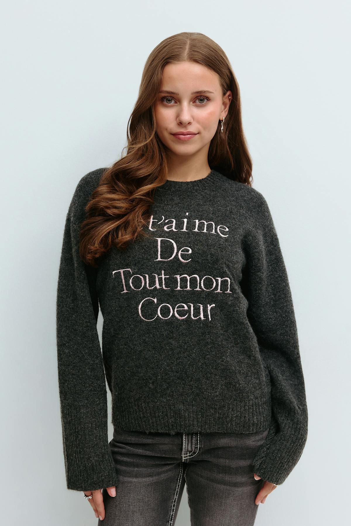 Y knitted embroidery sweater