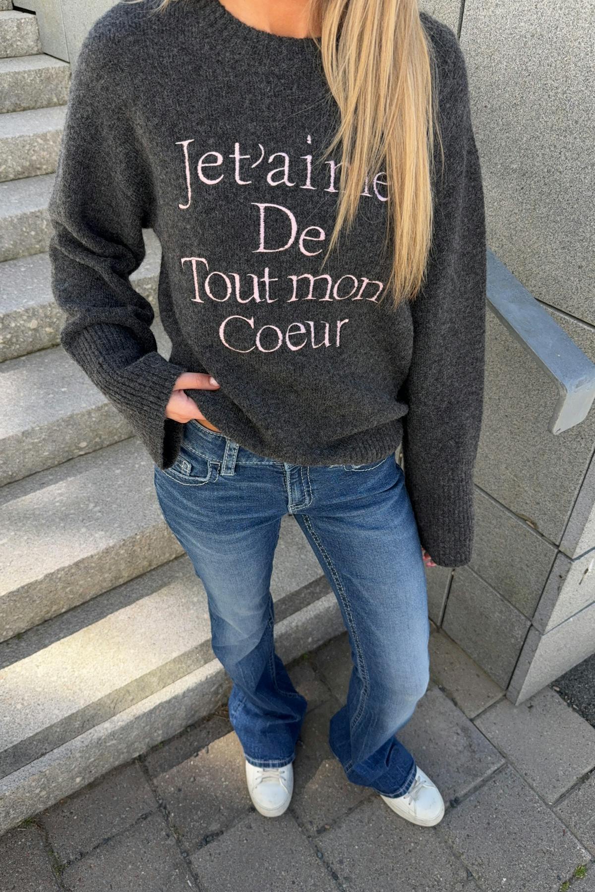 Y knitted embroidery sweater